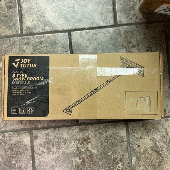 47'' Ice Scraper and Snow Broom for Car Windshield, Extendable Foam Snow Brush - Picture 2 of 4